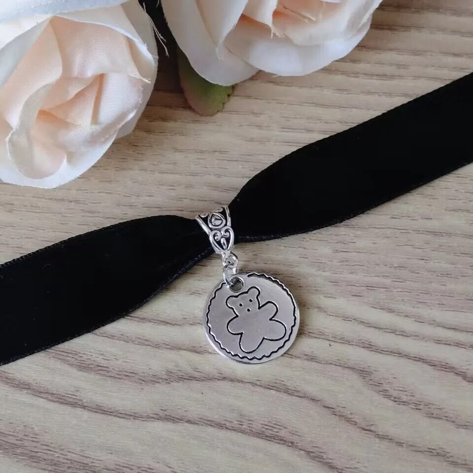 43305083404457|43305083469993