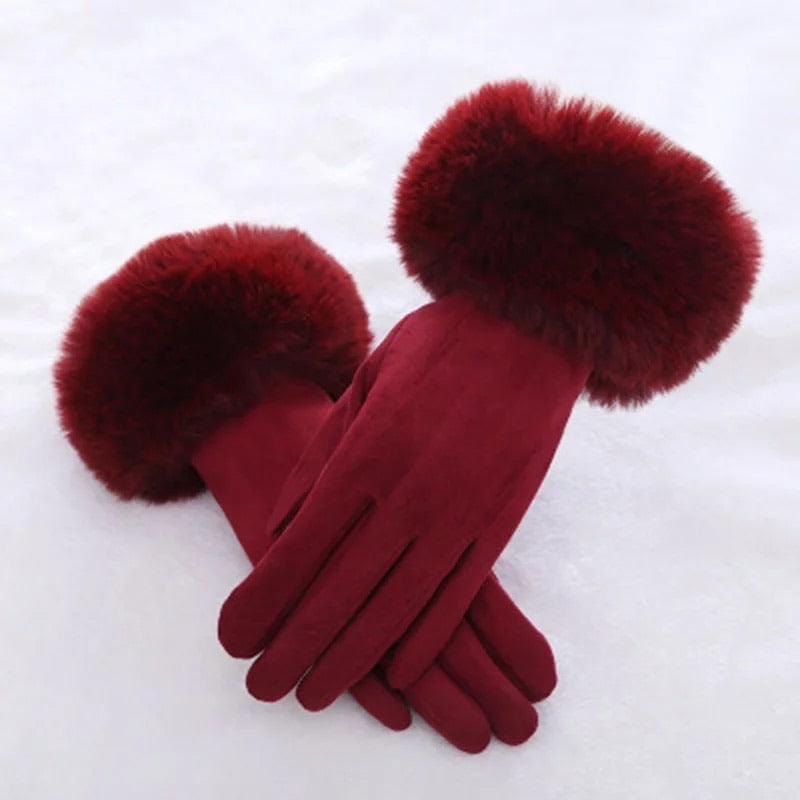 Puffy Velvet Gloves