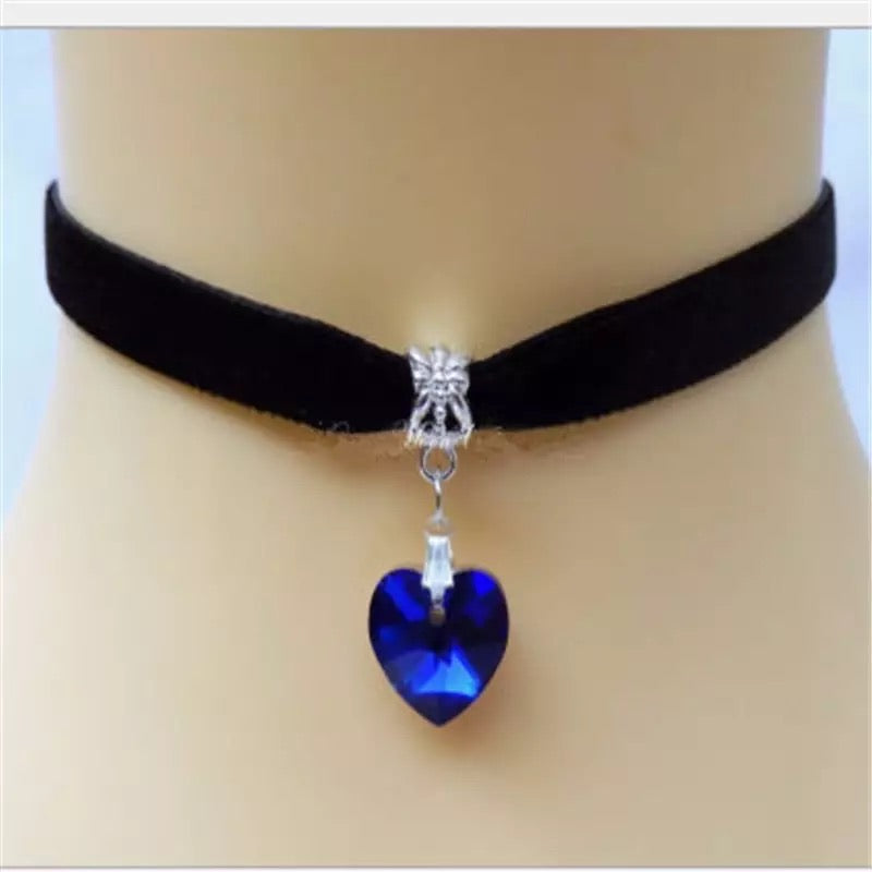 Velvet Heart Choker