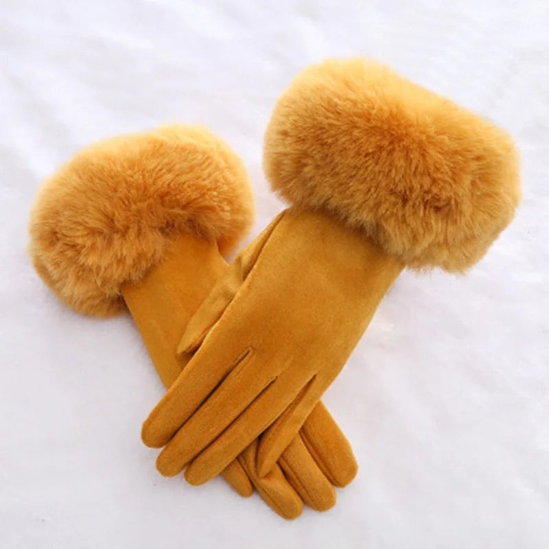 Puffy Velvet Gloves